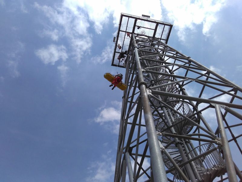 Výcvik hasičů na rozhledně "Na Podluží" u Nového Poddvorova