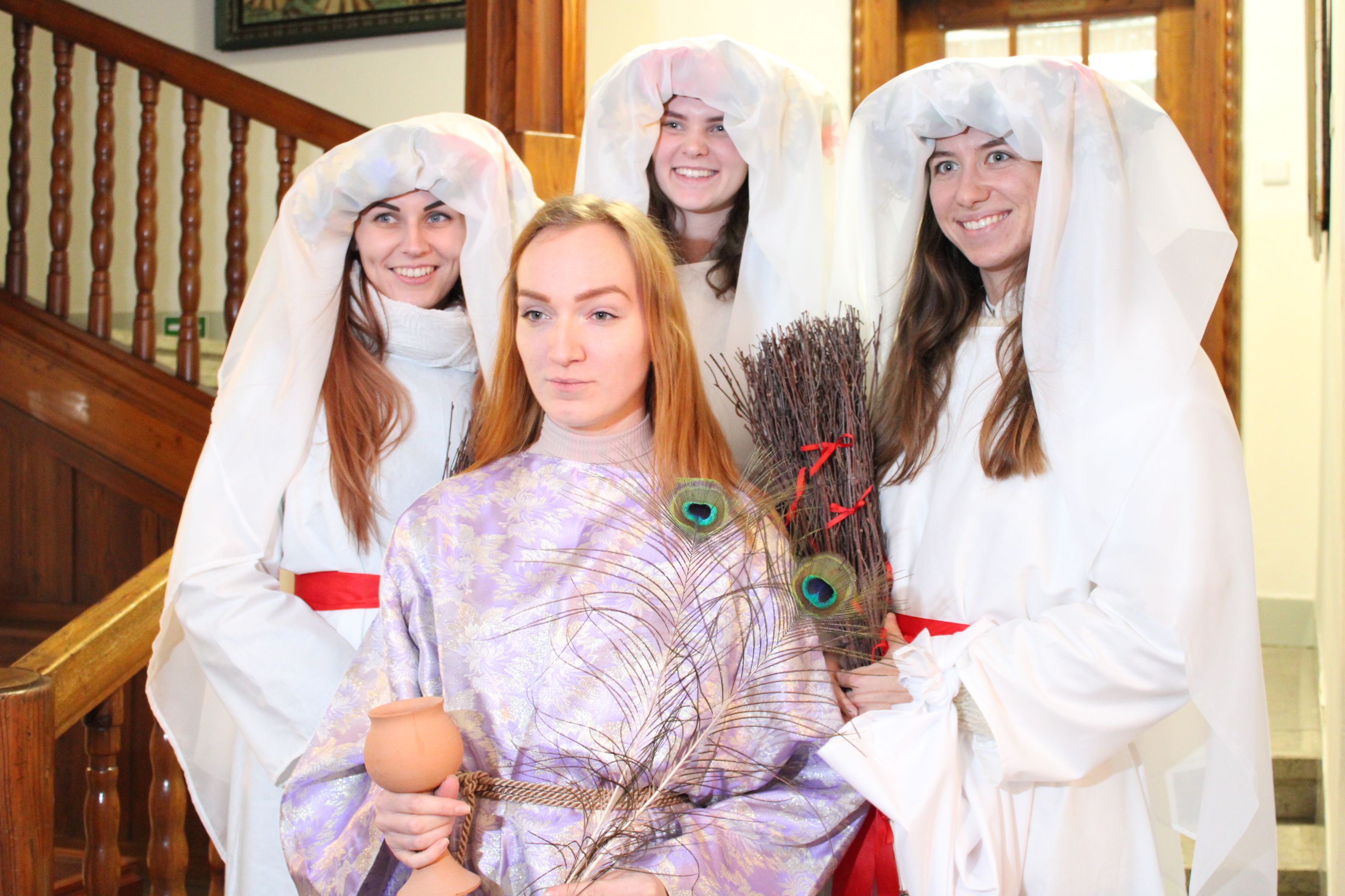 Hodonínem opět projde adventní průvod svatých. Na náměstí bude i ruské kolo