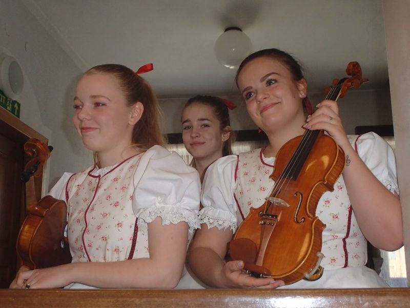 Přehlídka dětských folklorních souborů v D. Bojanovicích