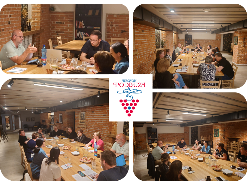 Setkání s vedoucími dětských folklorních souborů na Podluží