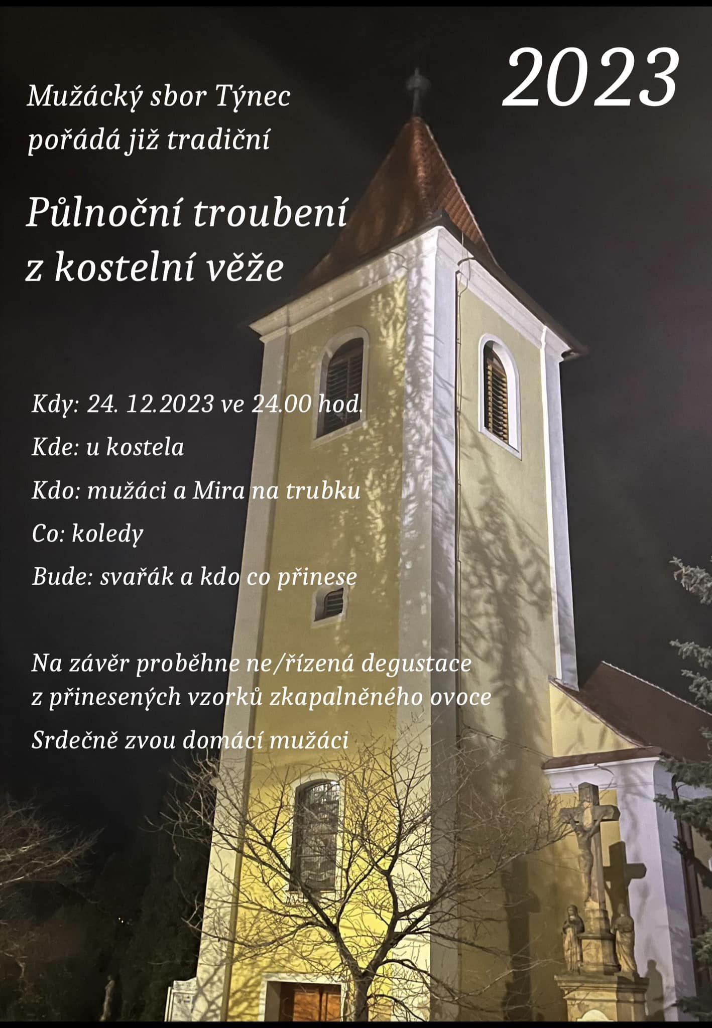 Půlnoční troubení z kostelní věže